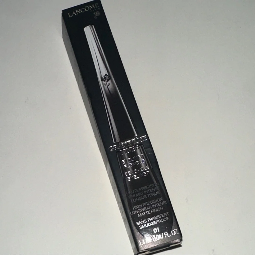 Lancôme Grandiose Flexible Eyeliner - Noir Mirifique 01 - Picture 2 of 6